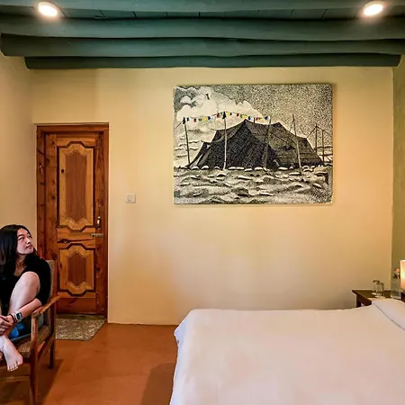 Raybo Hostel - Serene Stay With 5 Mins Walk From The Main Market-3